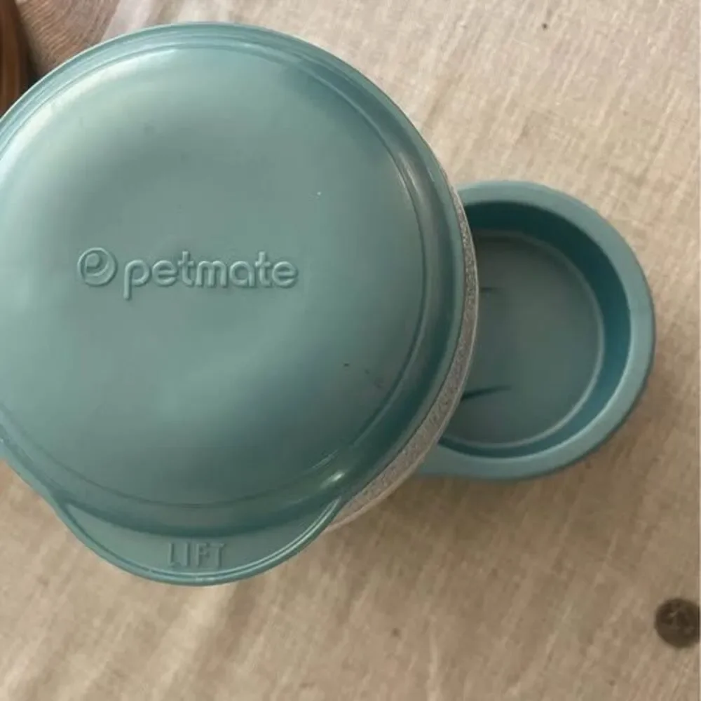 Petmate Replendish Cat or Dog Gravity Feeder, Vacation Automatic Feeder, Blue